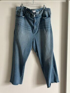 Good American Frayed Hem Straight Leg Jeans size 30